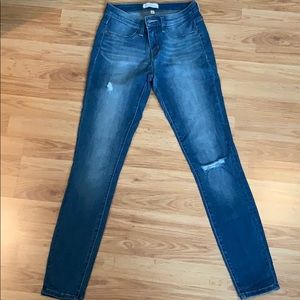 Lilla Ryan distressed jeans with stretch